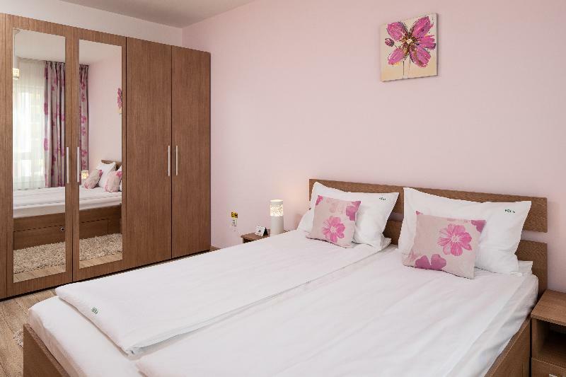 Brasov Holiday Apartments - Magenta Exterior foto